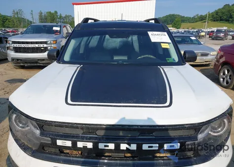 2021 Ford Bronco Sport Outer Banks z USA, uszkodzony, nr VIN 3FMCR9C68MRA95853